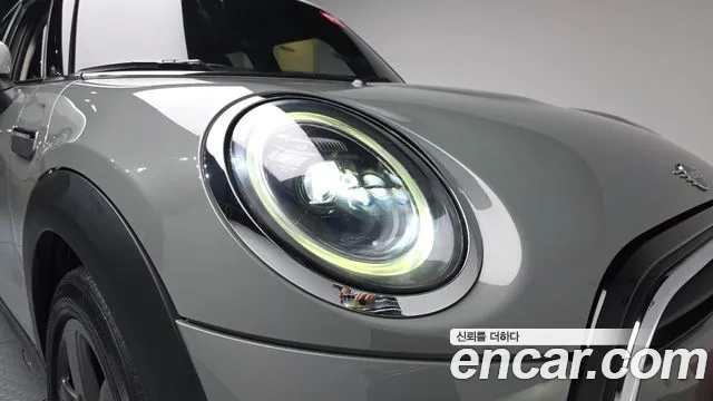 Mini Cooper Cooper 5 дверей Classic — Фото автомобиля 22