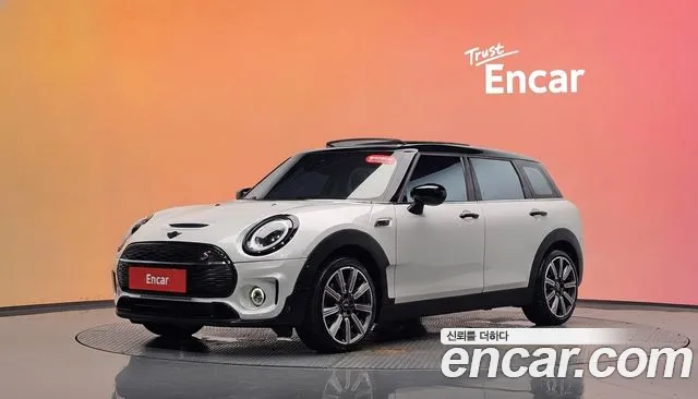 Фотография автомобиля — MINI Clubman