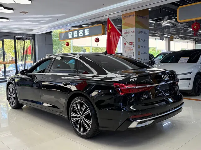 Audi A6L — Фото автомобиля 4