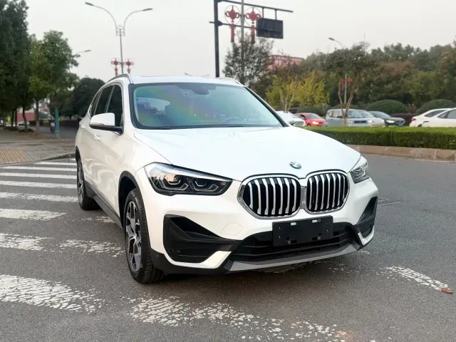 BMW X1 — Фото автомобиля 2