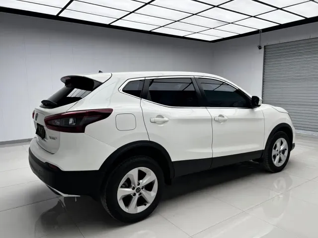 Nissan Qashqai — Фото автомобиля 4