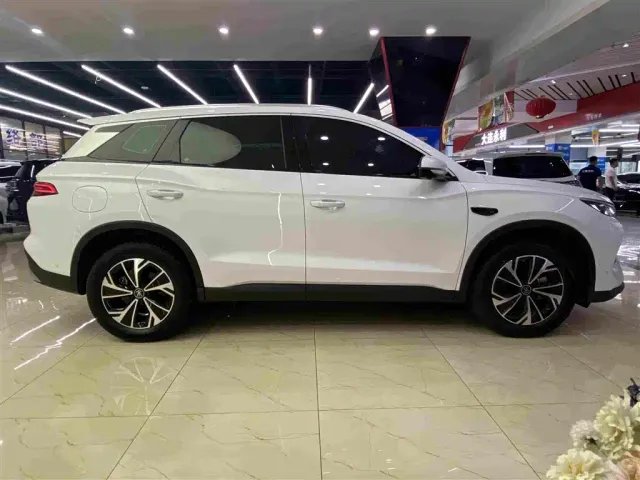 BYD Song Pro — Фото автомобиля 15
