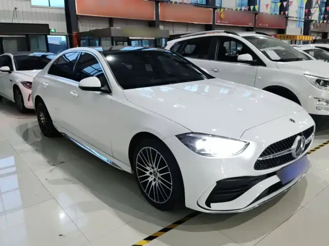 Mercedes-Benz C-Class — Фото автомобиля 3