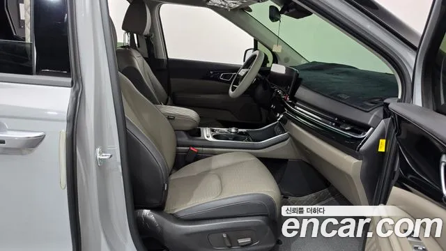 Kia Carnival — Фото автомобиля 16
