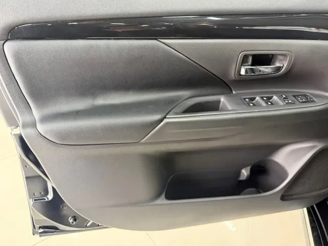 Mitsubishi Outlander — Фото автомобиля 10