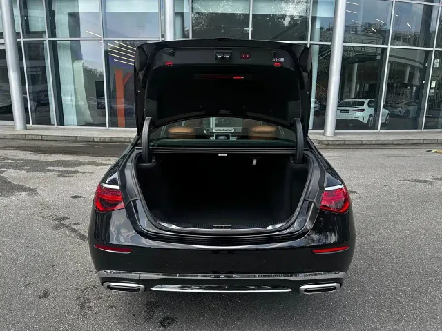 Mercedes-Benz Maybach S-Class — Фото автомобиля 11