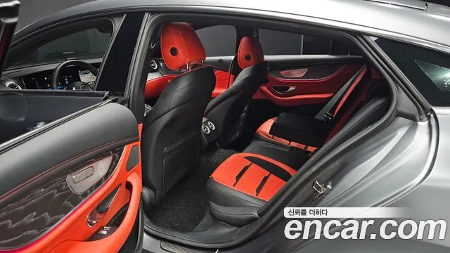 Mercedes-Benz AMG GT 4 двери 43 4MATIC+ — Фото автомобиля 9