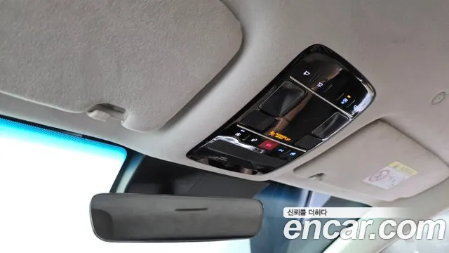 Hyundai Grandeur Grandeur (GN7) 3.5 Бензин 4WD — Фото автомобиля 13