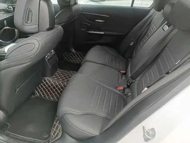 Mercedes-Benz C-Class — Фото автомобиля 16