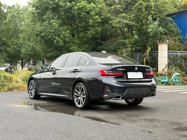 BMW 3 Series — Фото автомобиля 7