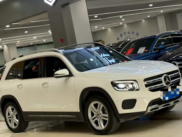 Mercedes-Benz GLB-Class — Фото автомобиля 3