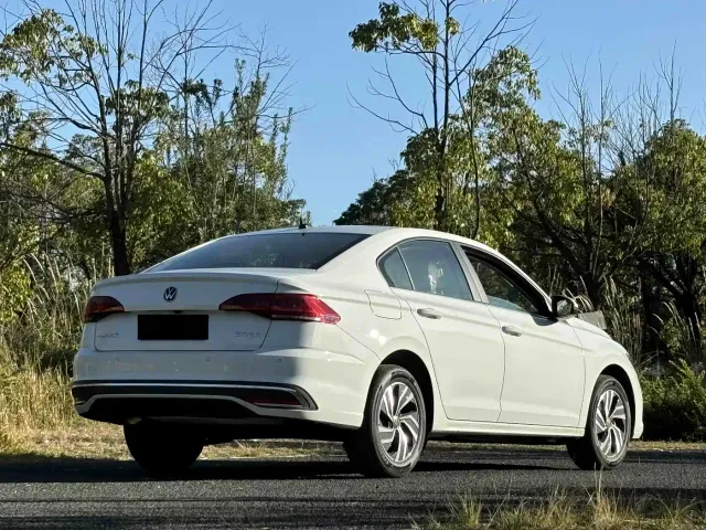 Volkswagen Bora — Фото автомобиля 7