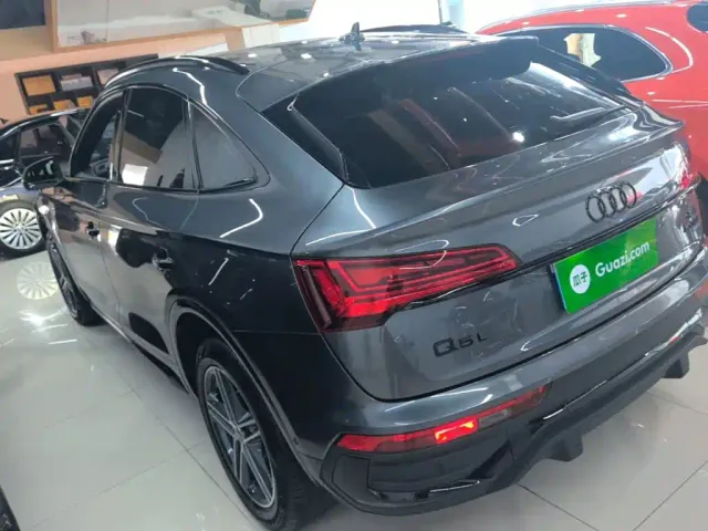 Audi Audi Q5L Sportback 2022 Facelift 40 TFSI Fashion Style — Фото автомобиля 4