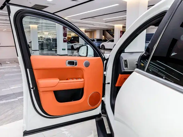 Li Auto L7 — Фото автомобиля 12