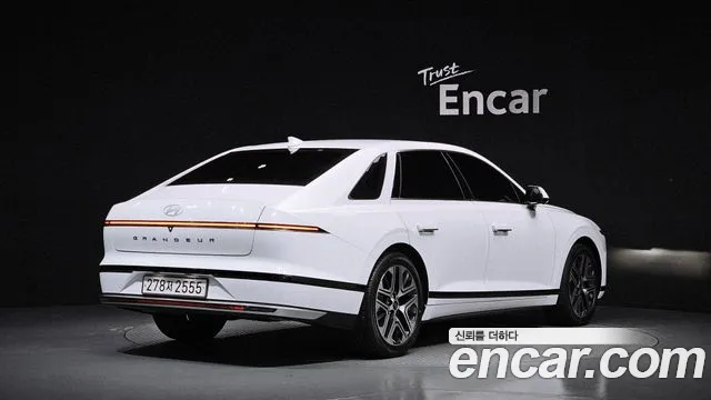 Hyundai Grandeur GN7 — Фото автомобиля 2