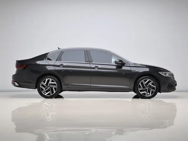 Volkswagen Sagitar — Фото автомобиля 8