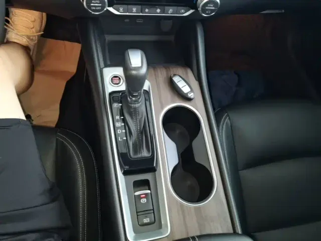 Nissan Teana — Фото автомобиля 13