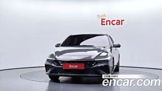 Hyundai AVANTE Новый Avante (CN7) — Фото автомобиля 3