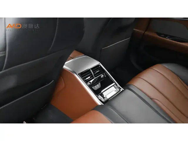 BMW 8 Series — Фото автомобиля 9