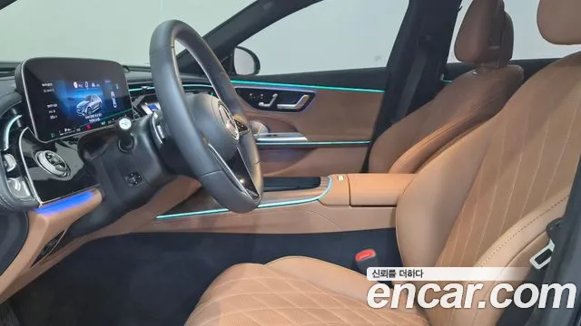 Mercedes-Benz E-Class — Фото автомобиля 12