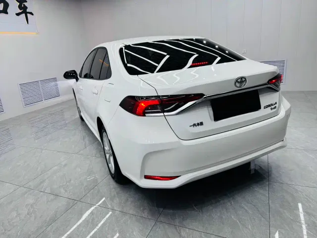 Toyota Corolla — Фото автомобиля 6