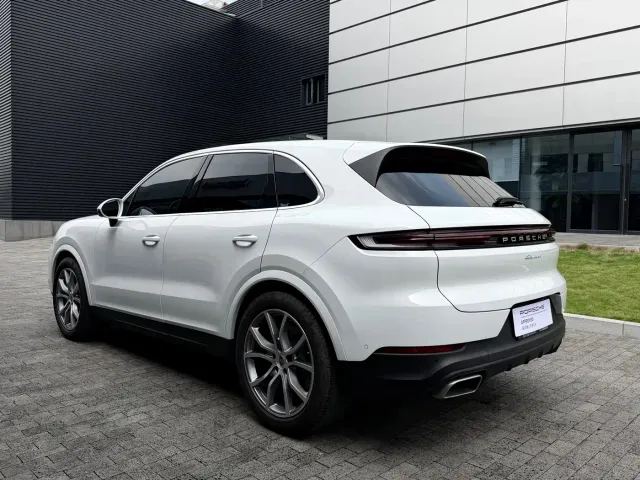 Porsche Cayenne — Фото автомобиля 4