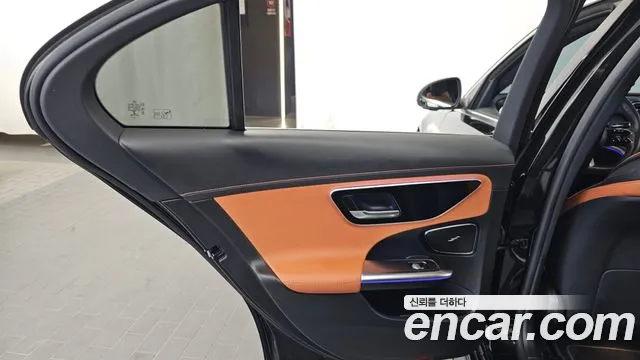 Mercedes-Benz C-Class — Фото автомобиля 23
