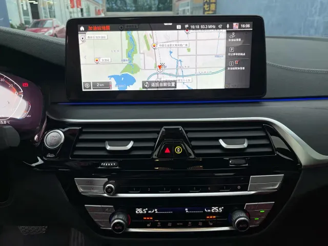BMW 5 Series — Фото автомобиля 18