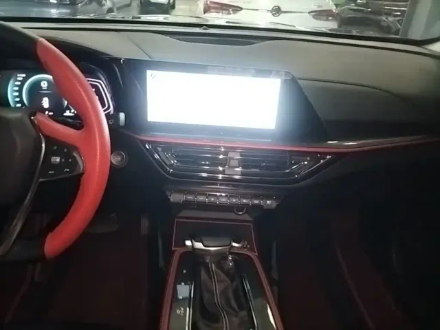 Changan Oushang X5 — Фото автомобиля 12