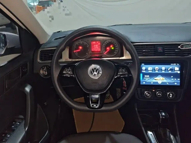 Volkswagen Santana — Фото автомобиля 10