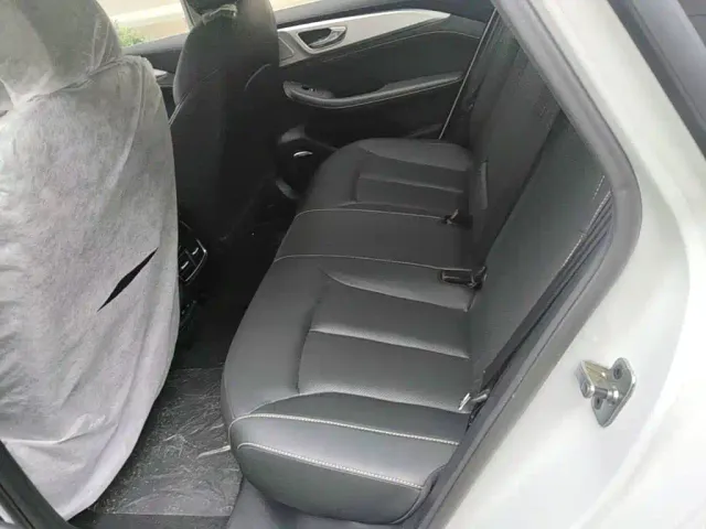 Roewe i6 MAX EV — Фото автомобиля 16