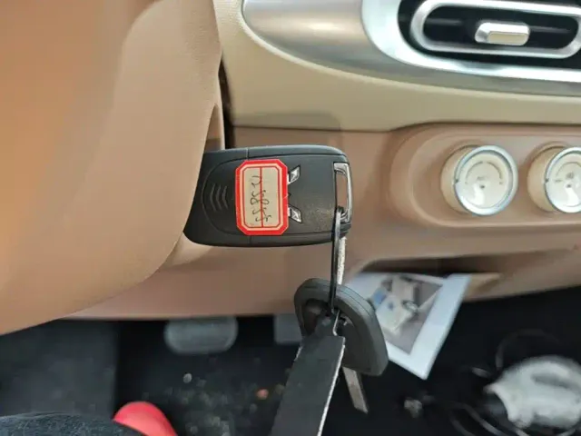 Wuling Hongguang Mini EV — Фото автомобиля 8