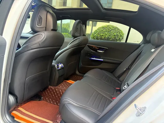 Mercedes-Benz C-Class — Фото автомобиля 8