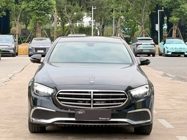 Mercedes-Benz Mercedes-Benz E-Class 2022 E 300 L Fashion — Фото автомобиля 2