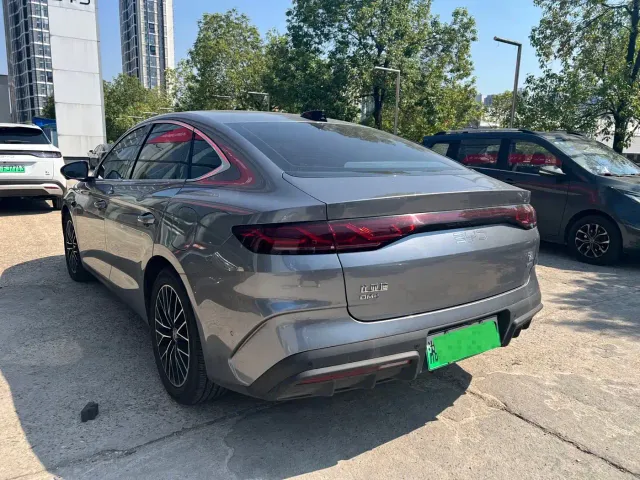 BYD Qin L — Фото автомобиля 7
