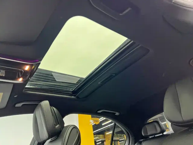 Mercedes-Benz C-Class — Фото автомобиля 16