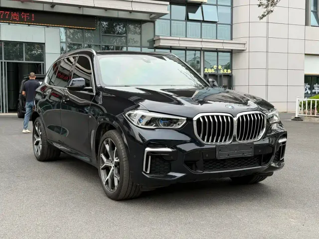 BMW X5 — Фото автомобиля 3