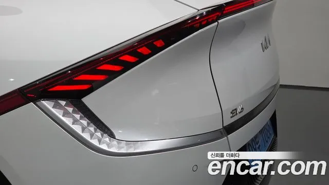 Kia EV6 — Фото автомобиля 22