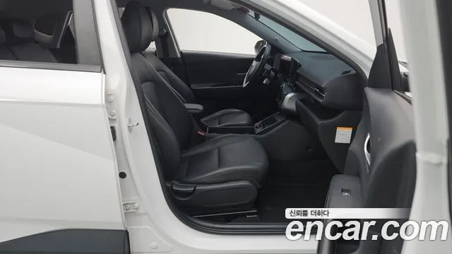 Hyundai Kona SX2 — Фото автомобиля 11