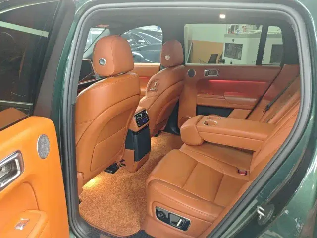 Li Auto L7 — Фото автомобиля 6