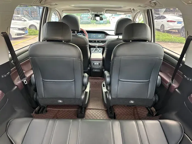 GAC Trumpchi M6 — Фото автомобиля 11