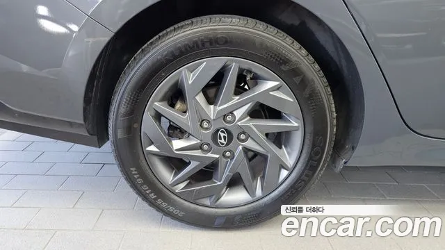 Hyundai Avante CN7 — Фото автомобиля 5