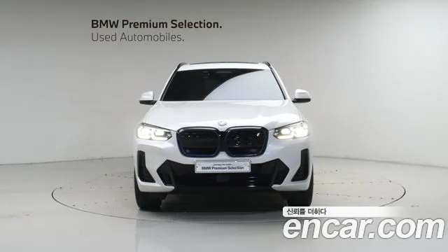 BMW iX3 G08 (2020–2024) — Фото автомобиля 3