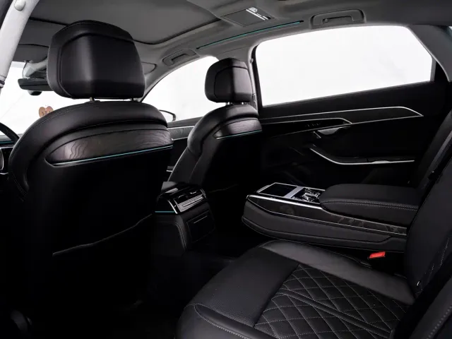 Audi A8 — Фото автомобиля 19