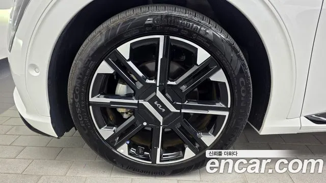 Kia EV6 — Фото автомобиля 5