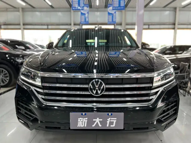 Volkswagen Touareg — Фото автомобиля 2