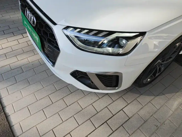 Audi A4L — Фото автомобиля 23