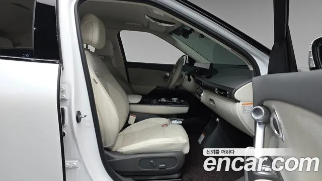 Genesis GV60 — Фото автомобиля 20