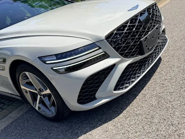 Genesis G80 — Фото автомобиля 15
