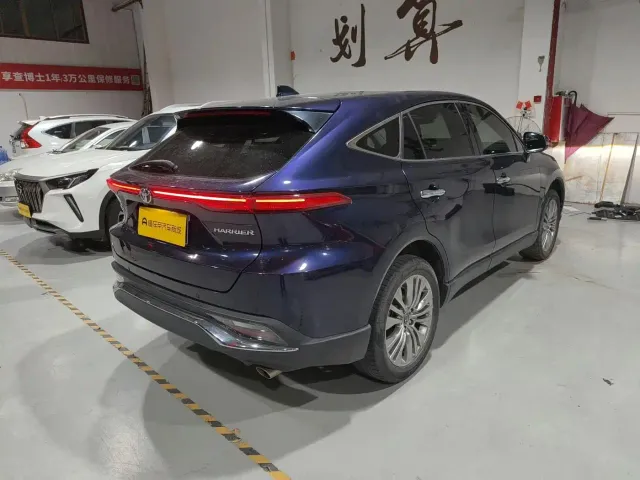 Toyota Harrier — Фото автомобиля 2
